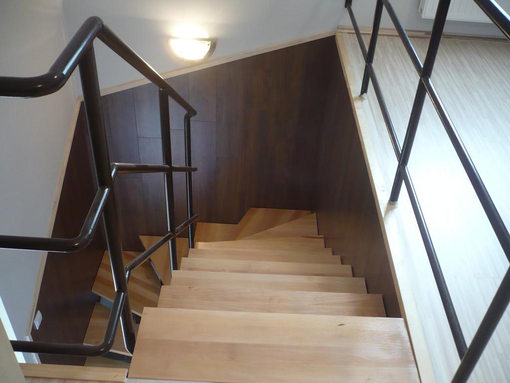 Eszter Apartmanhaz Hajdúszoboszló 外观 照片