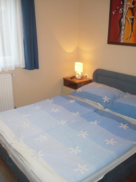 Eszter Apartmanhaz Hajdúszoboszló 外观 照片