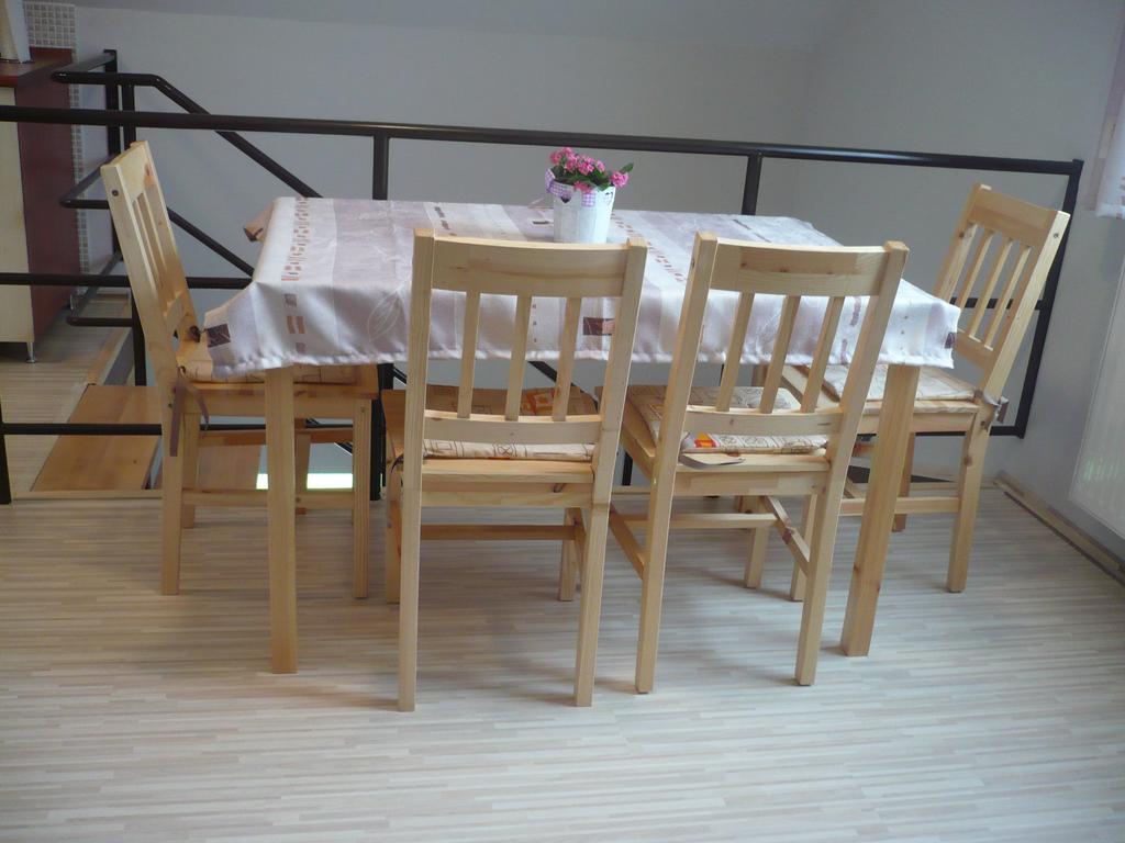 Eszter Apartmanhaz Hajdúszoboszló 外观 照片