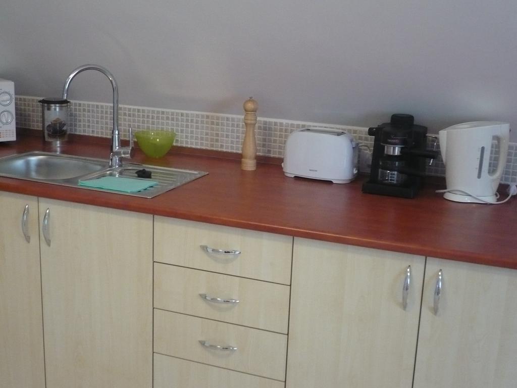 Eszter Apartmanhaz Hajdúszoboszló 外观 照片