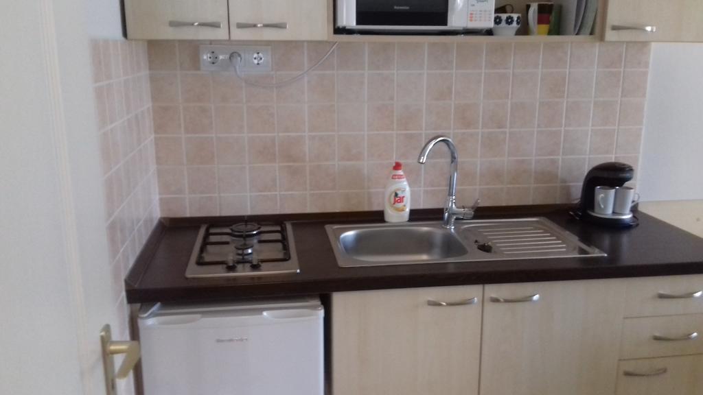 Eszter Apartmanhaz Hajdúszoboszló 外观 照片